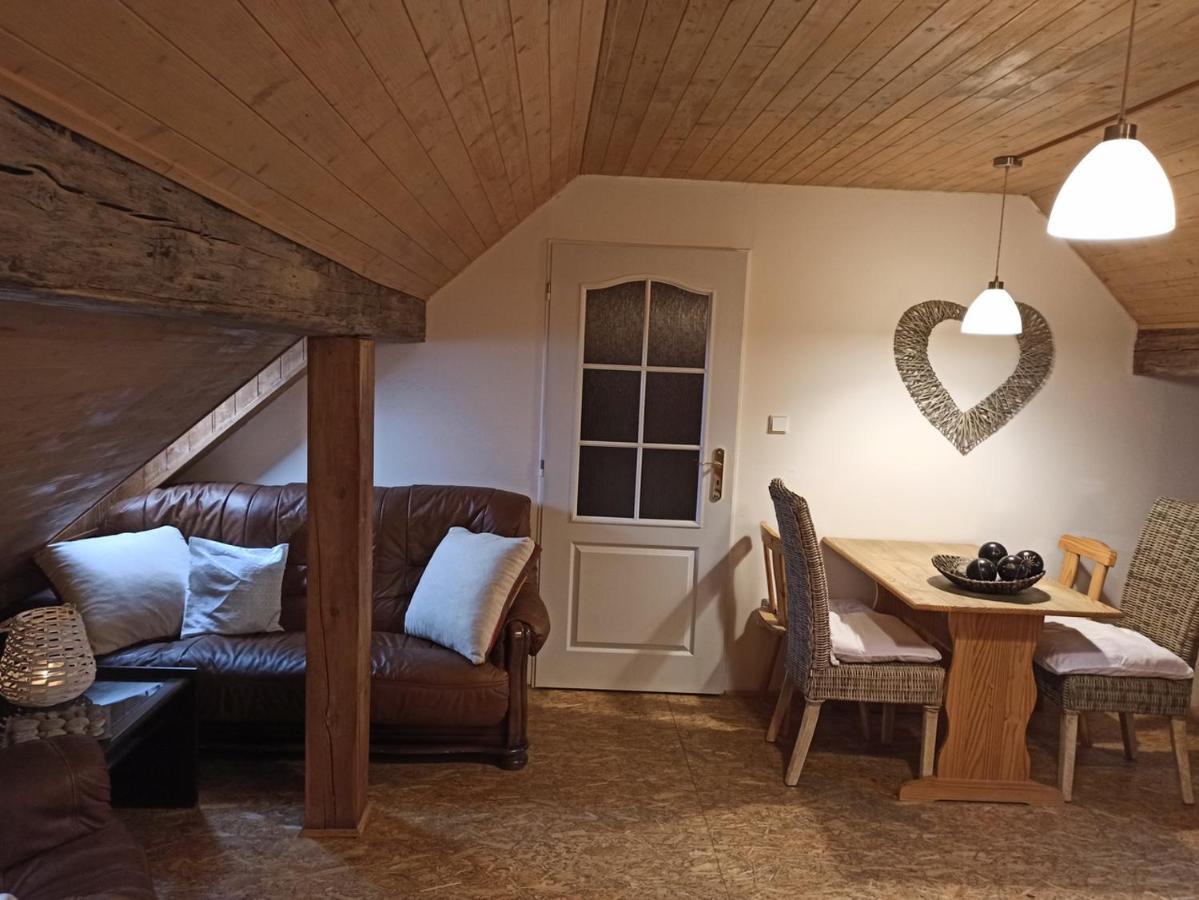 Apartmany Ziakova - Ubytovani Nove Hrady 111 מראה חיצוני תמונה