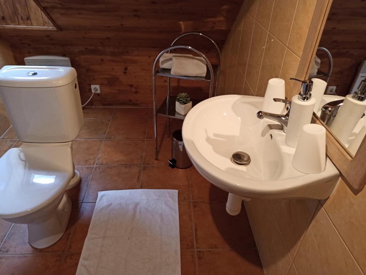 Apartmany Ziakova - Ubytovani Nove Hrady 111 מראה חיצוני תמונה