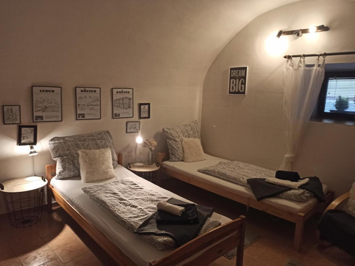 Apartmany Ziakova - Ubytovani Nove Hrady 111 מראה חיצוני תמונה